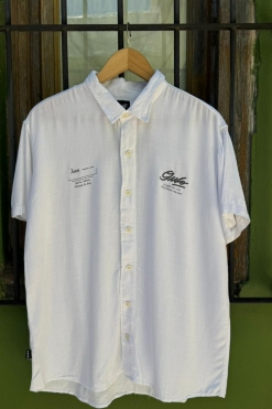 Camisa Decade Defined - White